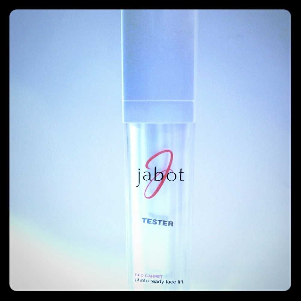 Jabot RED CARPET Photo Ready Face Life